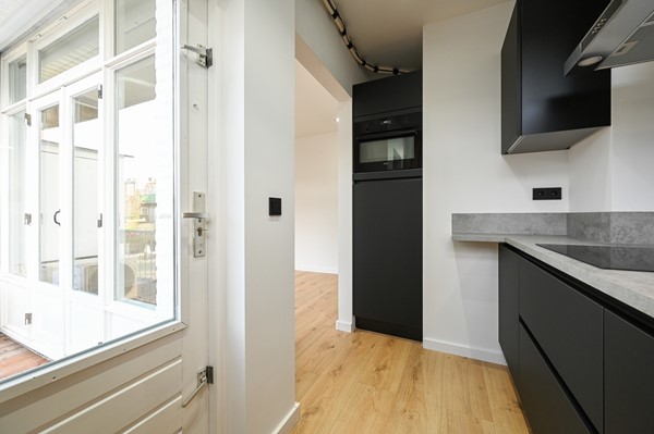 Medium property photo - Deimanstraat, 2522 BK Den Haag